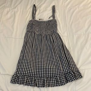 Abercrombie & Fitch, Small, White and Black